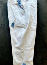 Load image into Gallery viewer, Ladies Capri Trousers AS76 NEW

