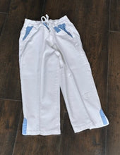 Load image into Gallery viewer, Ladies Capri Trousers AS76 NEW
